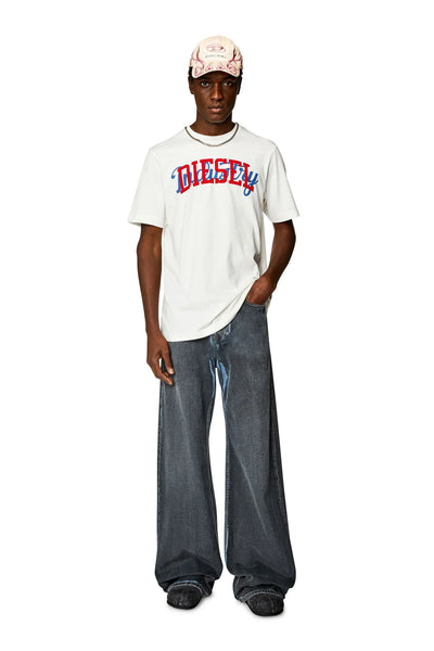 Diesel T-shirt with contrasting Diesel prints
