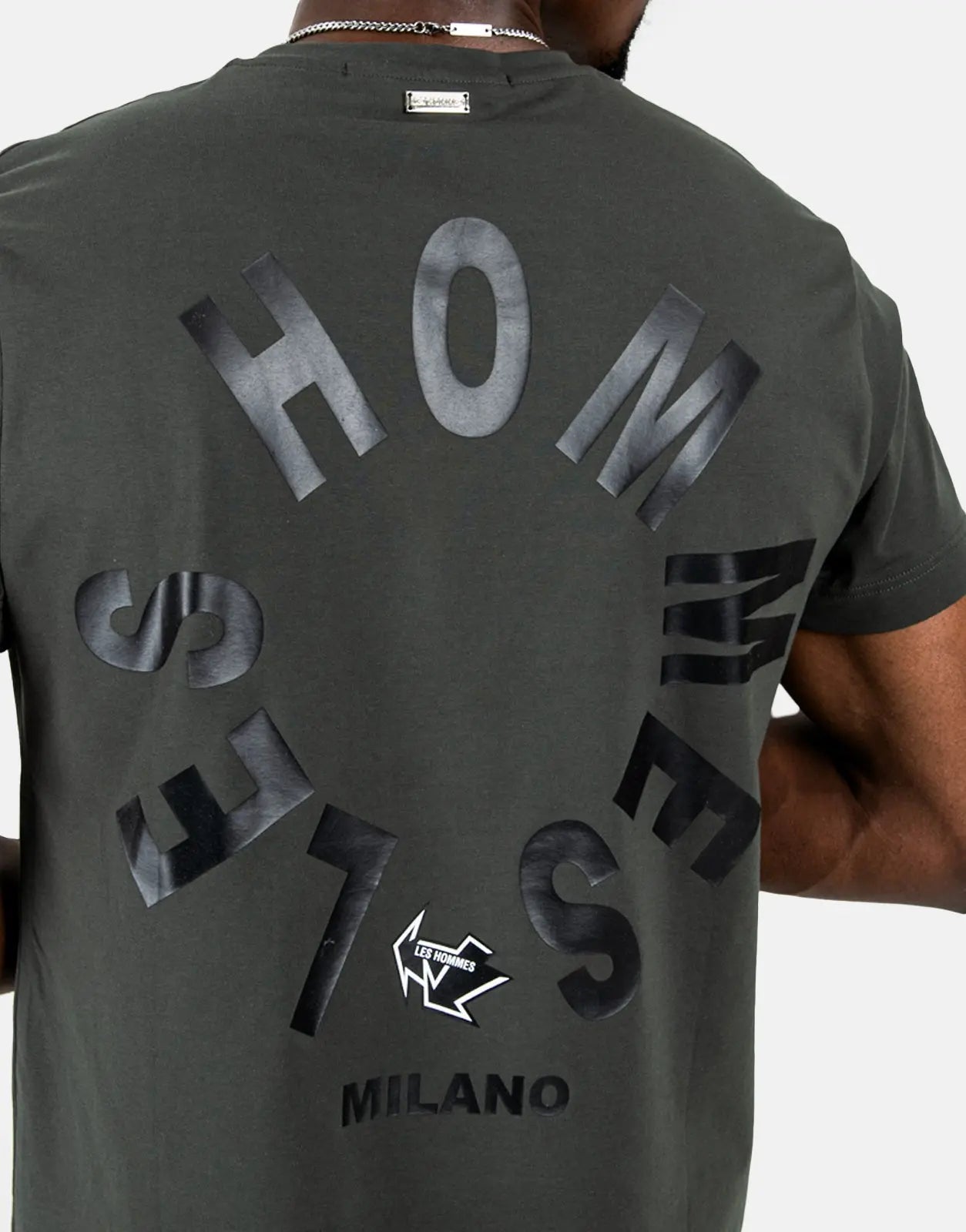 Les Hommes Arrow Back Print Mil Green T-Shirt